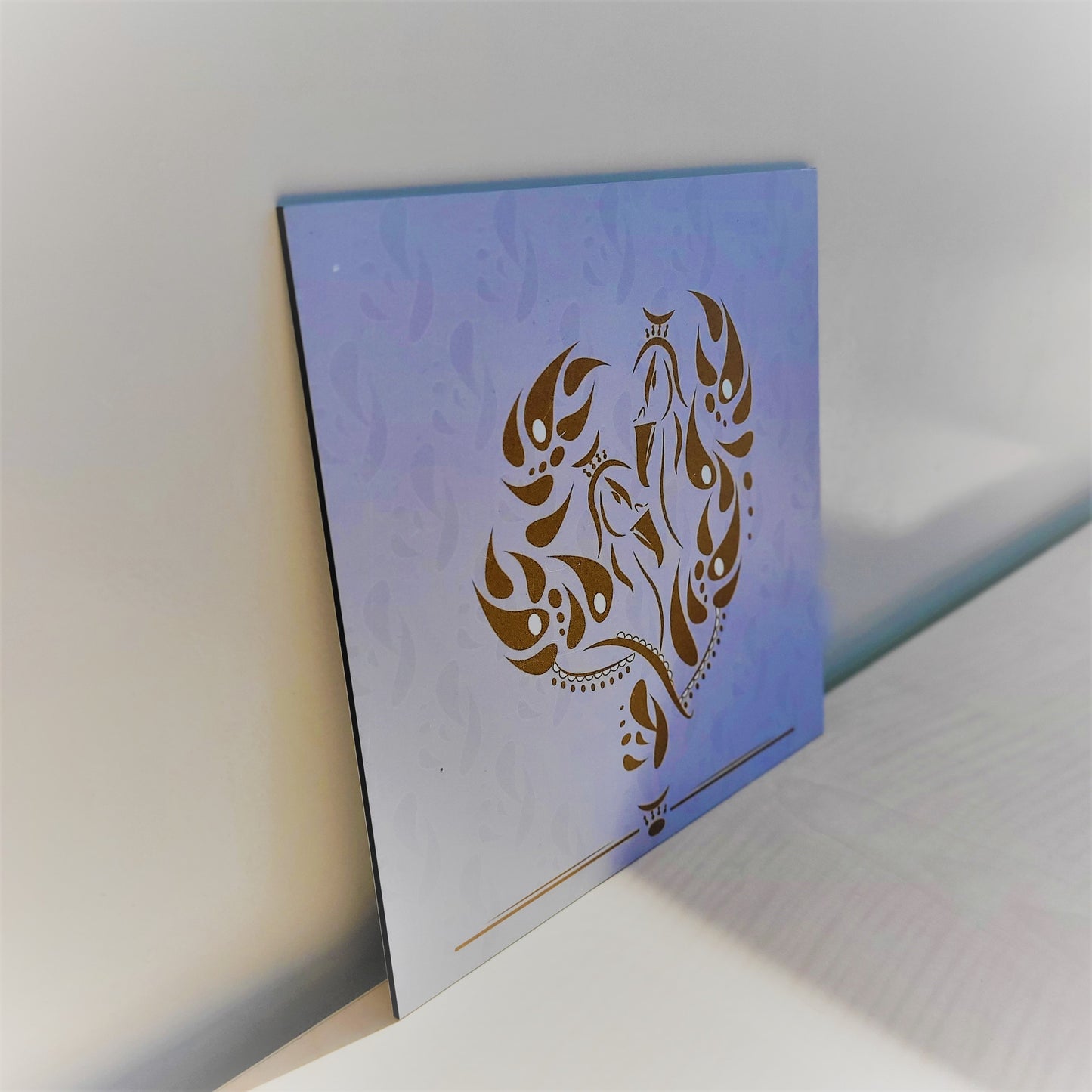 Unieke wanddecoratie met abstract pauw design voor in huis