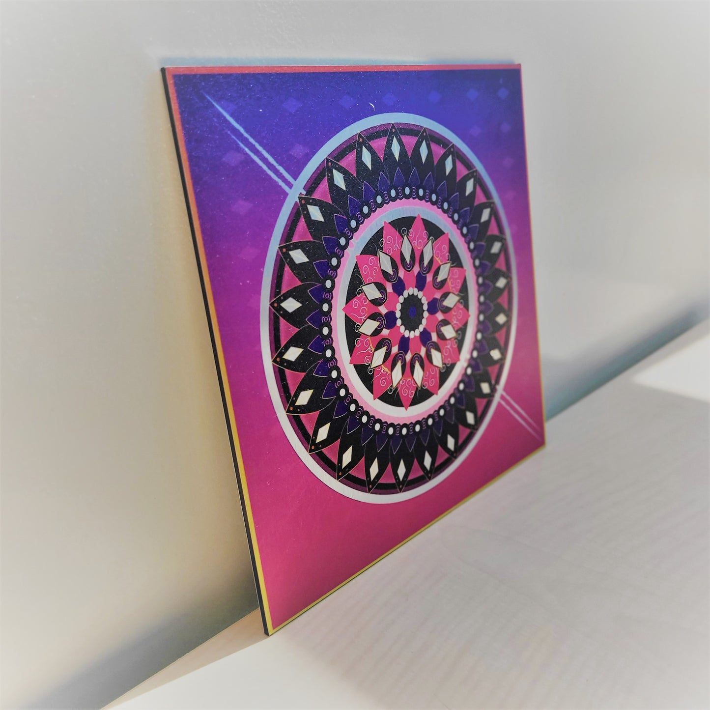 Unieke wanddecoratie met mandala design voor in huis